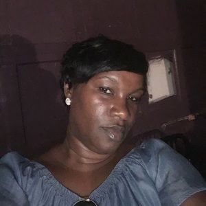 Meet your Posher, Simone